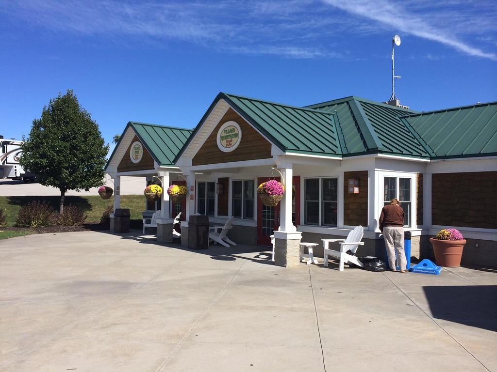Worlds Of Fun Village カンザスシティ エクステリア 写真